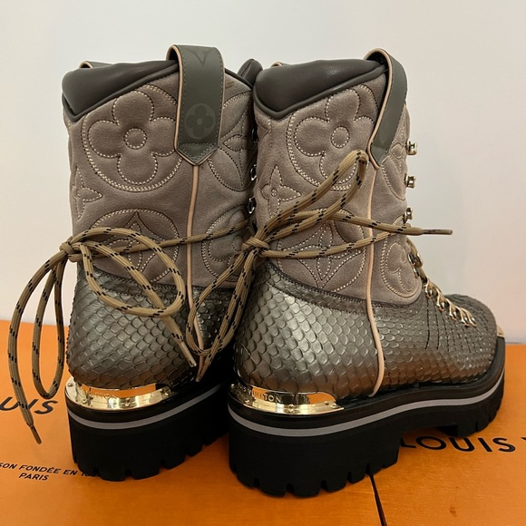 Louis Vuitton Kim Jones Python Boots - Picture 2 of 2